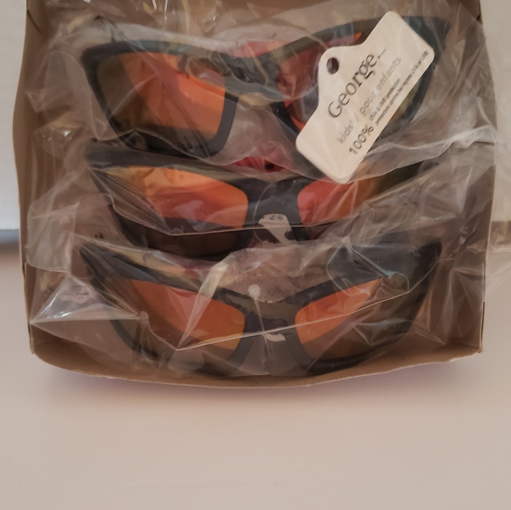 Kids George sunglasses 3 of them - Picture 4 of 5